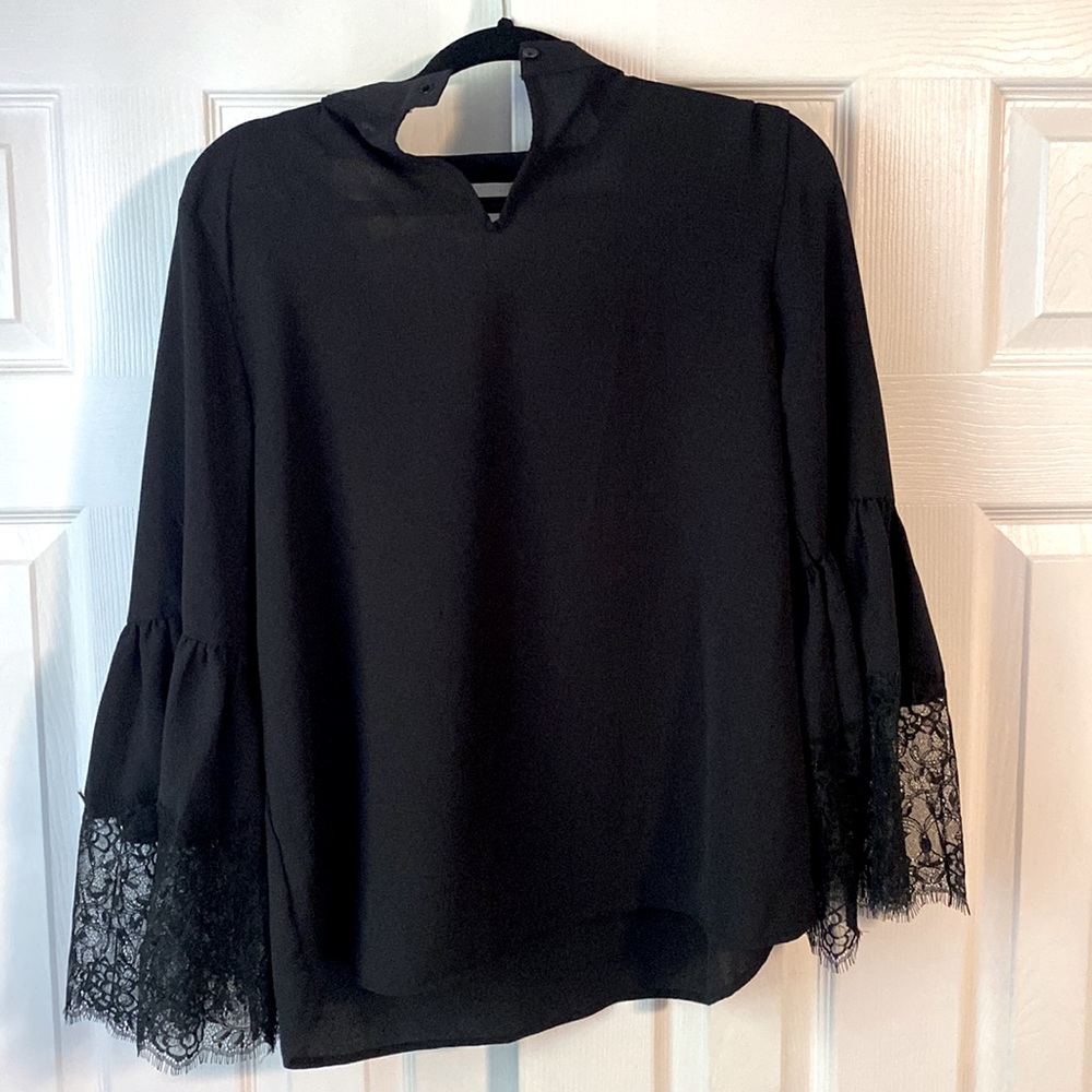 Lace detailed bat wing sleeve blouse